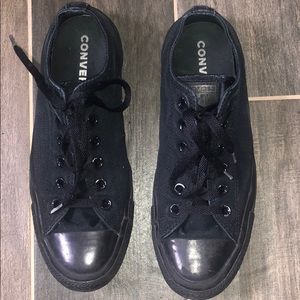Converse lowtops